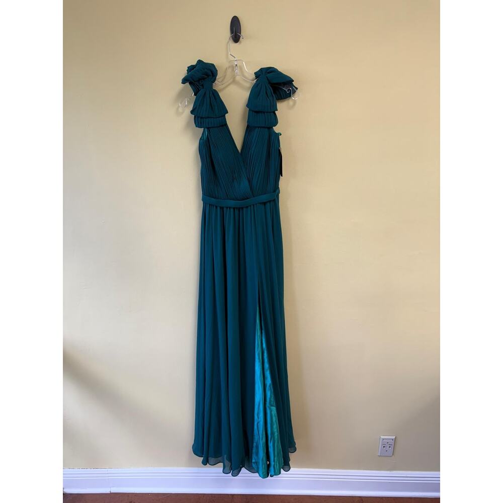 Basix Black Label Teal Green Evening Gown - Flowing Pleated Design- Size 4